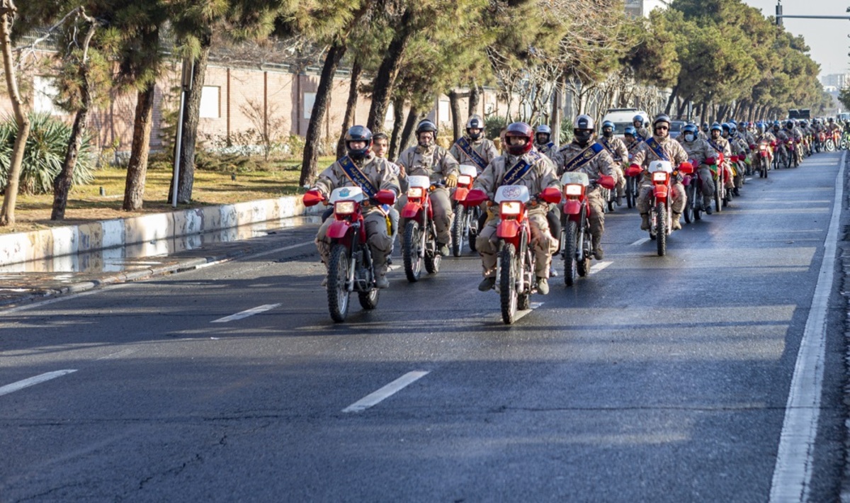 تصاویر| رژه موتورسواران به مناسبت سالروز ورود امام
