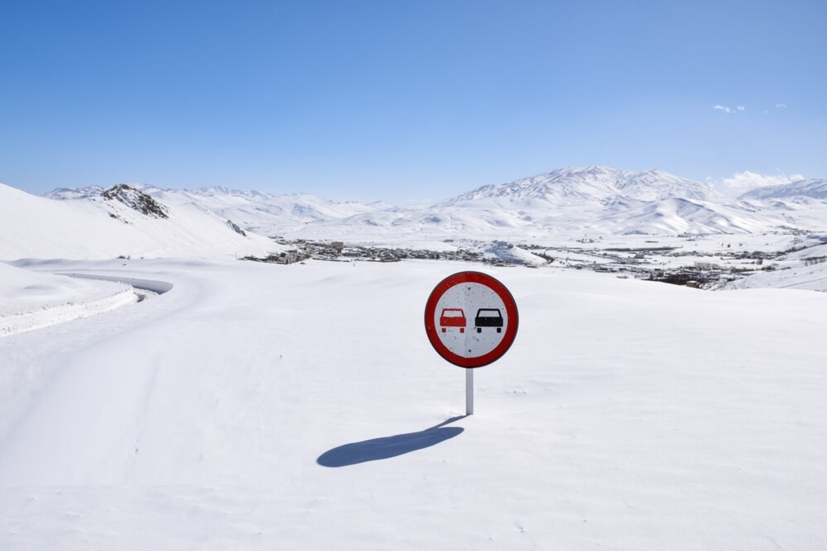 تصاویر| حجم سنگین برف در کوهرنگ