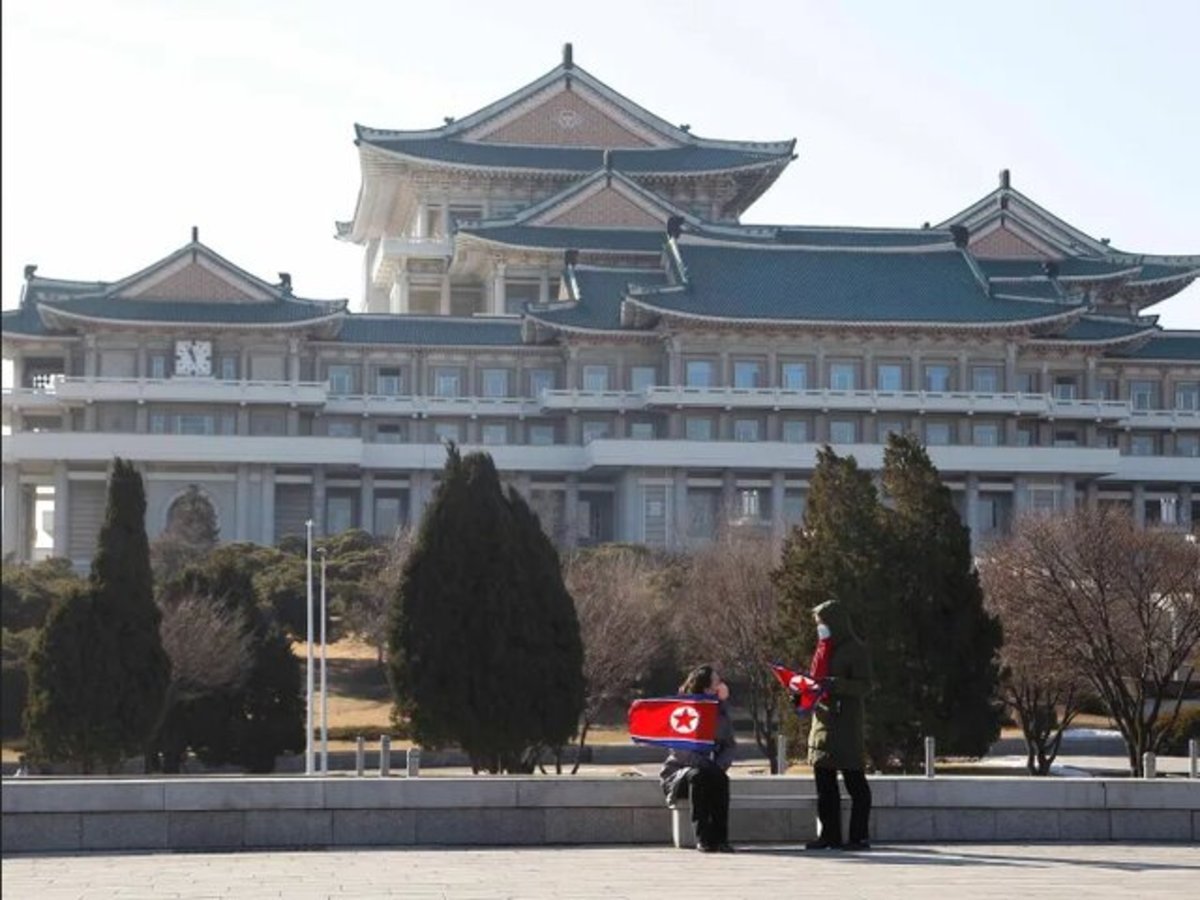 تصاویر| یک روز عادی در کره شمالی/ اگر بی‌خبر سفر کنید، اعدام می‌شوید!