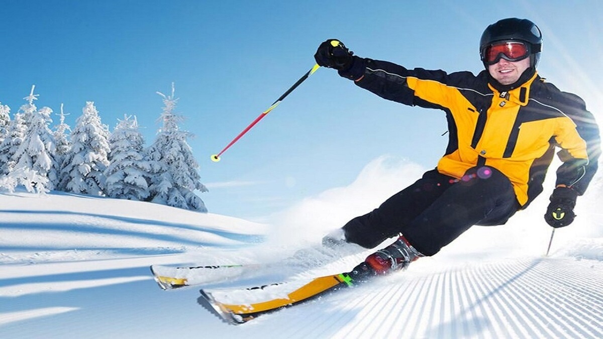 فیلم| ورزش اسکی در صخره‌های عمودی