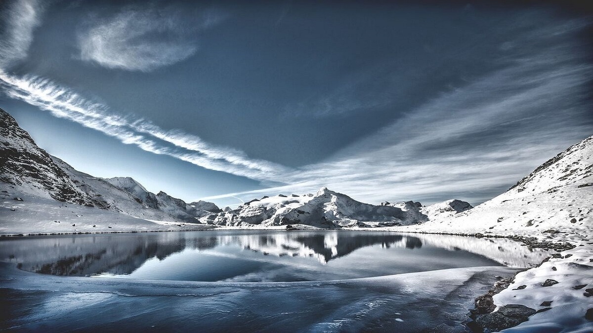 فیلم| دریاچه‌ای برفی در منطقه ویستان
