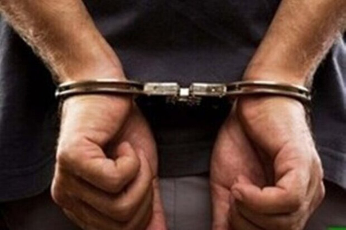 بازداشت یک نفر بخاطر برداشت غیرمجاز شن و ماسه از دریاچه ارومیه