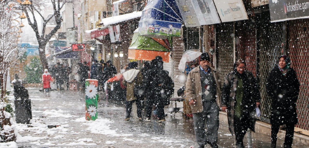 تصاویر| اولین برف زمستانی در ساوه