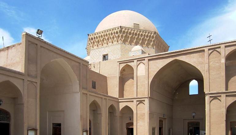راهنمای سفر یک هفتهای به یزد و کاشان راهنمای سفر یک هفتهای به یزد و کاشان