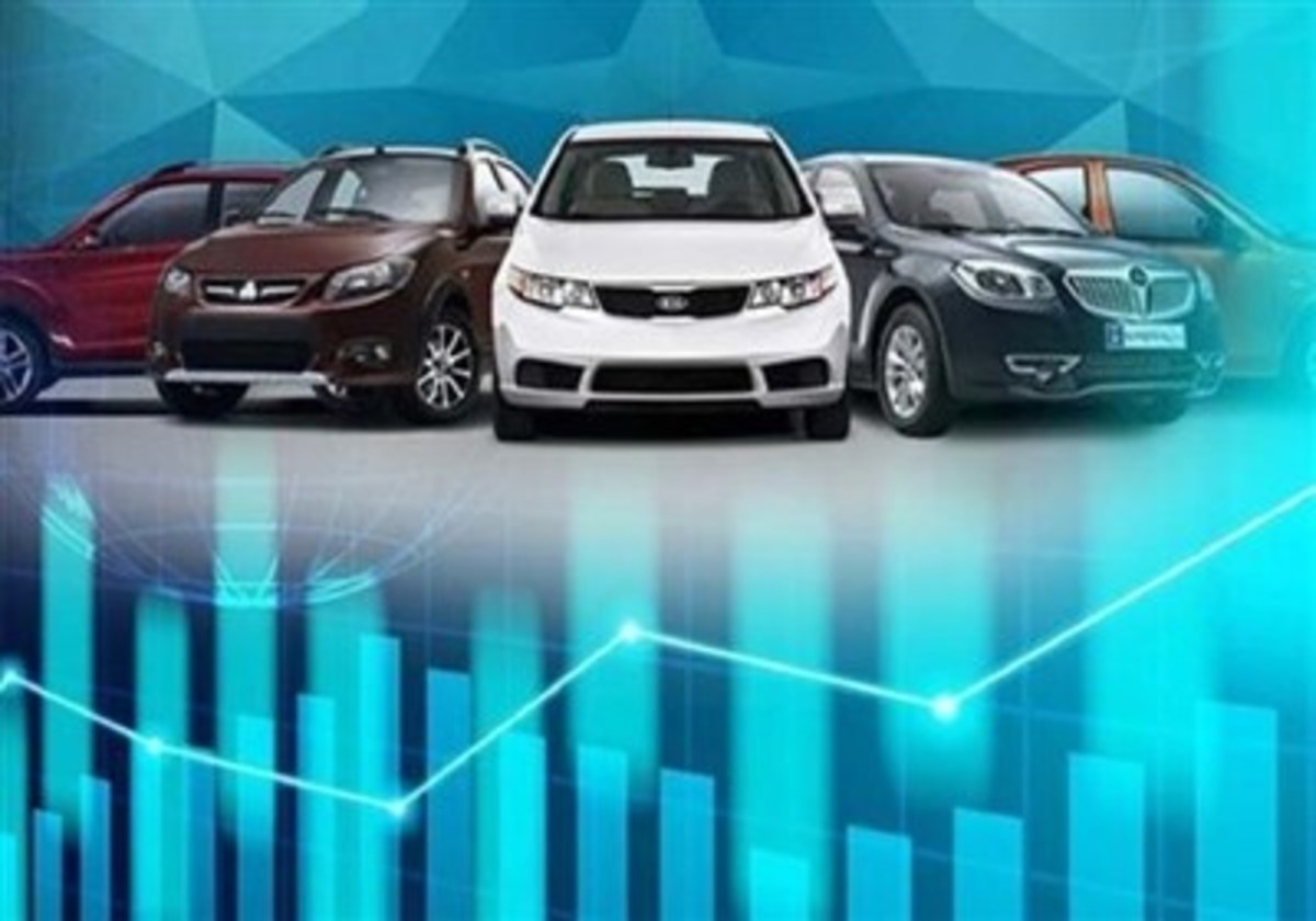 عقب‌نشینی دولت از عرضه تمام خودرو‌ها در بورس کالا / ابهام در قیمت‌گذاری خودرو‌های وارداتی