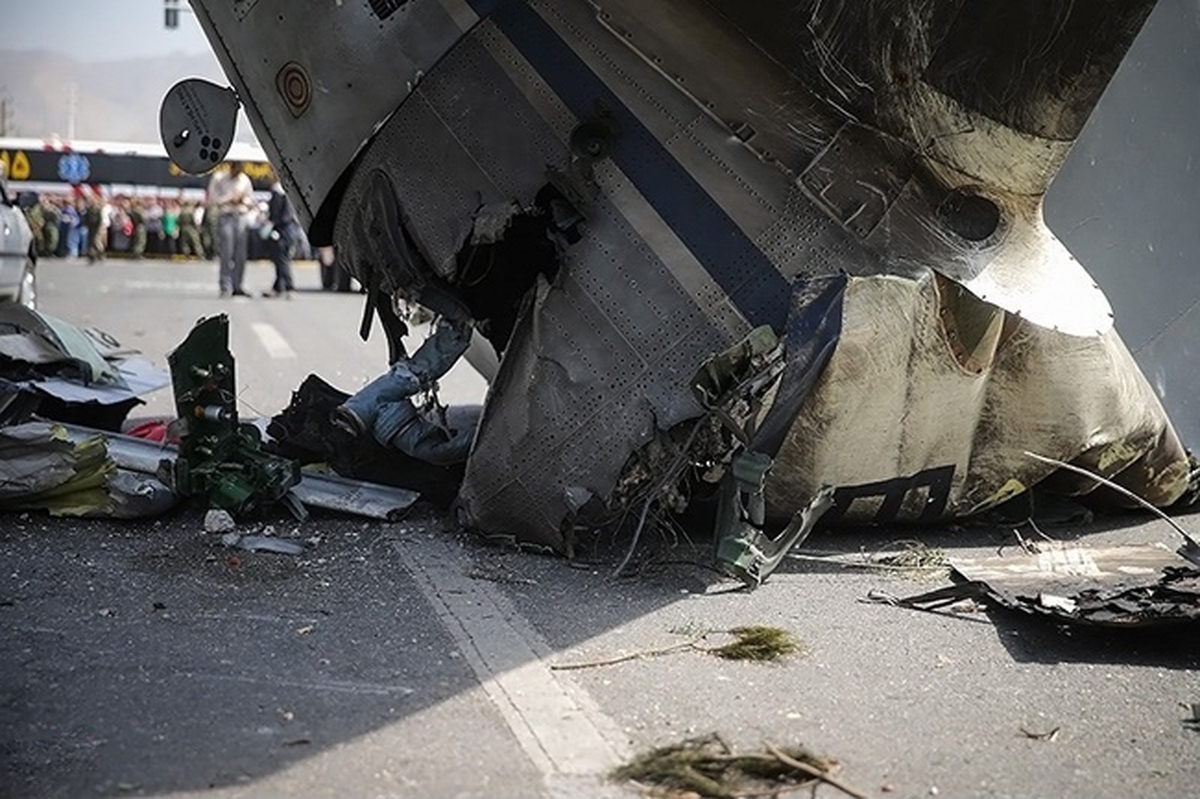 فیلم| سقوط مرگبار دو جنگنده در یک سانحه هوایی