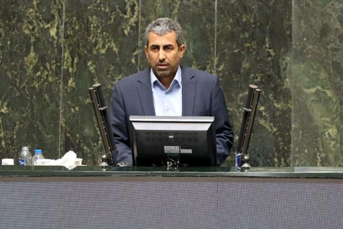 پورابراهیمی: با مسیری که دولت در حوزه ارز پیش گرفته، شرایط بهبود نمی‌یابد