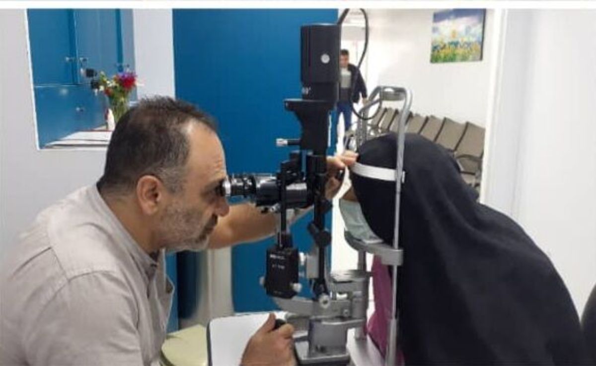 ثبت رکورد ۳۴ عمل جراحی چشم رایگان در دزفول طی یک روز