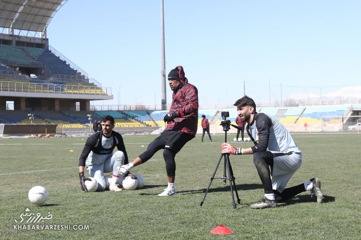 ماجرای تصویر جالب بیرانوند در تمرین پرسپولیس ماجرای تصویر جالب بیرانوند در تمرین پرسپولیس