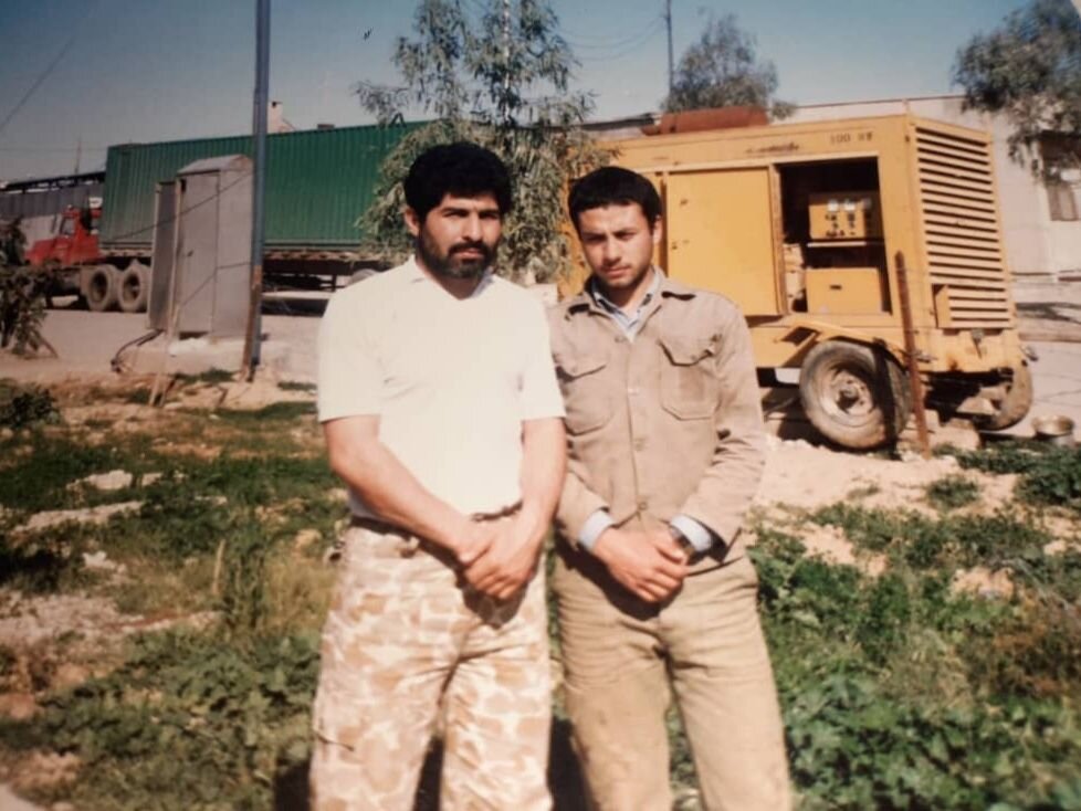 عکس| کاپیتان پرسپولیس کنار یکی از فرماندهان سپاه!