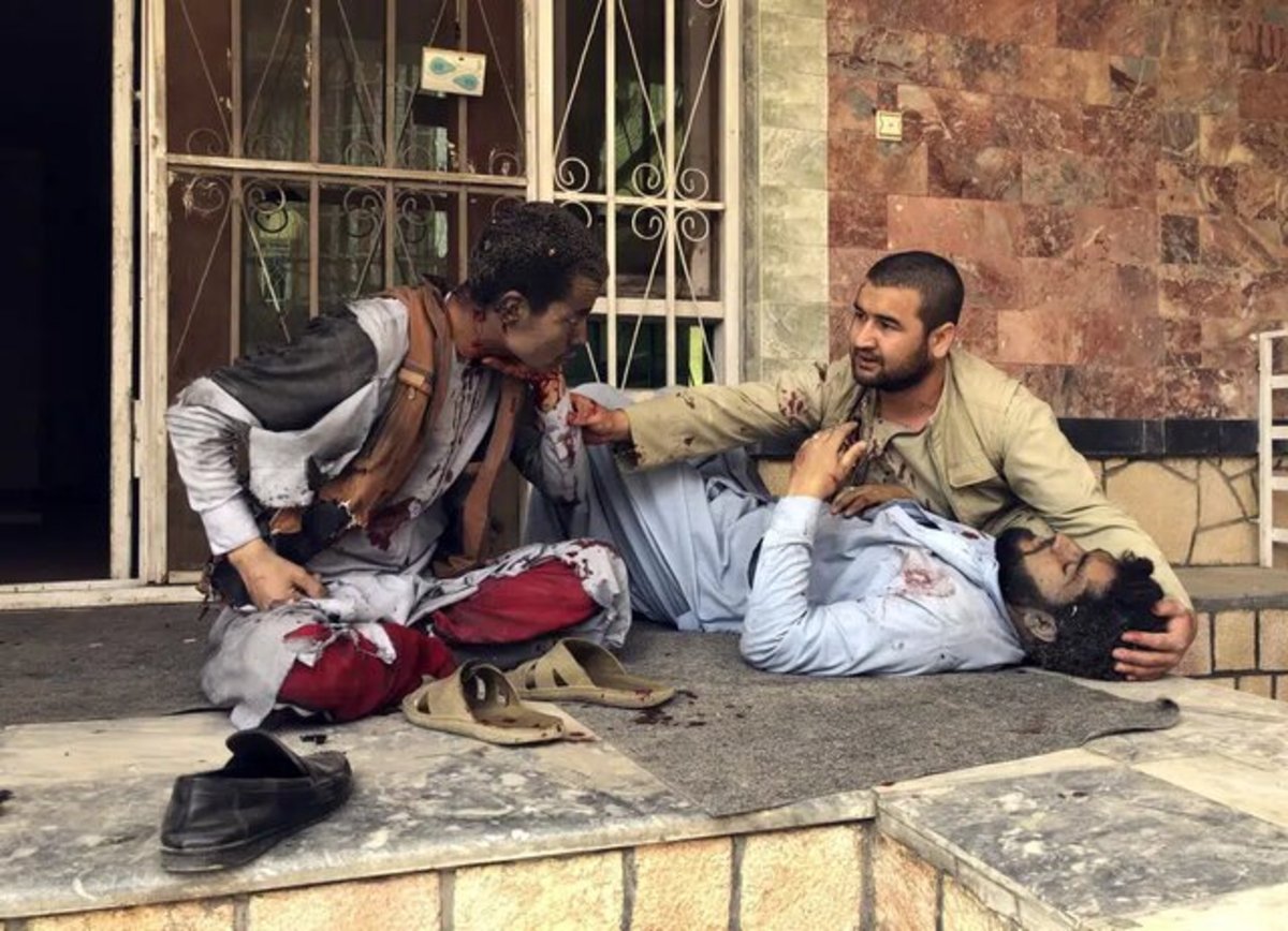 داعش مسئولیت انفجار مزارشریف را بر عهده گرفت