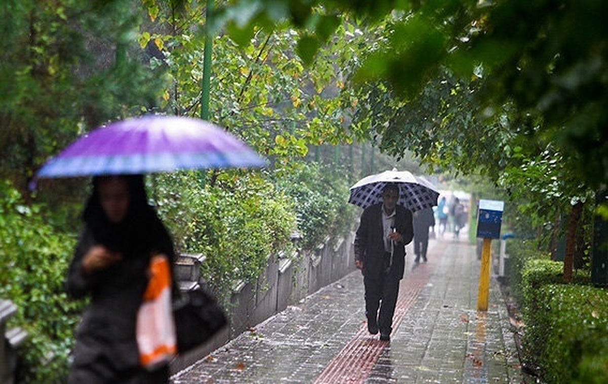 بارش باران در تهران / کاهش دما تا آخر هفته