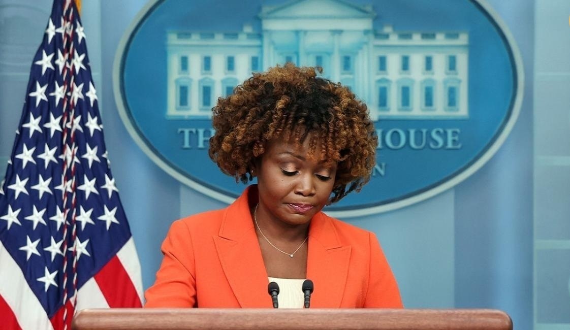 فیلم| سخنگوی کاخ سفید اوباما و بایدن را اشتباه گرفت!