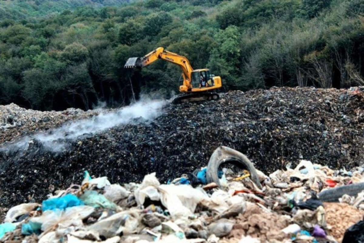 ادامه اعتراض مردم سراوان گیلان به انباشت زباله در این منطقه