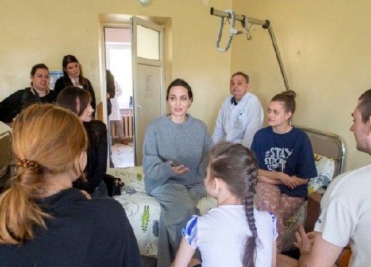 تصاویری دیدنی از آنجلینا جولی در اوکراین