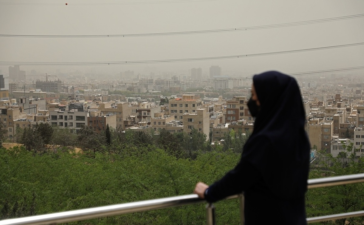 تصاویر| جیغ بنفش بر سر هوای تهران
