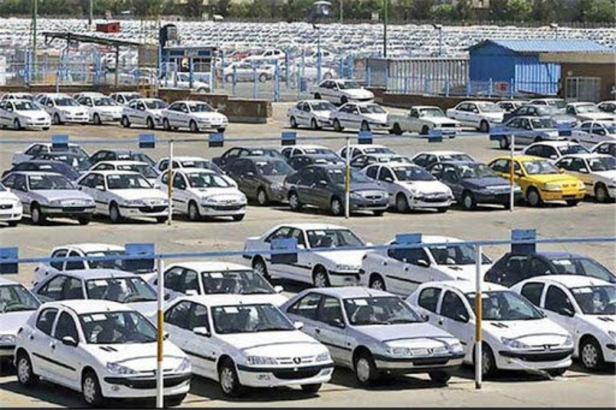 قیمت‌های جدید در بازار خودرو / پراید ۲۰۷ میلیون شد