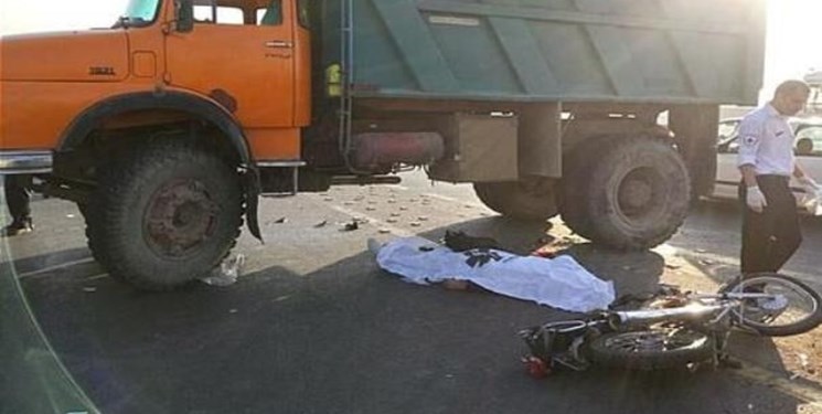 تصادف موتورسیکلت با کامیون در خراسان‌جنوبی/ ۲ کشته