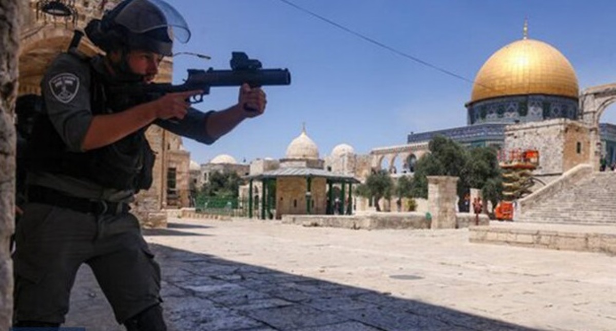 بازیگر مشهور هالیوود: اسرائیل نمازگزاران را در مسجد الاقصی به شکل سیستماتیک هدف قرار می‌دهد