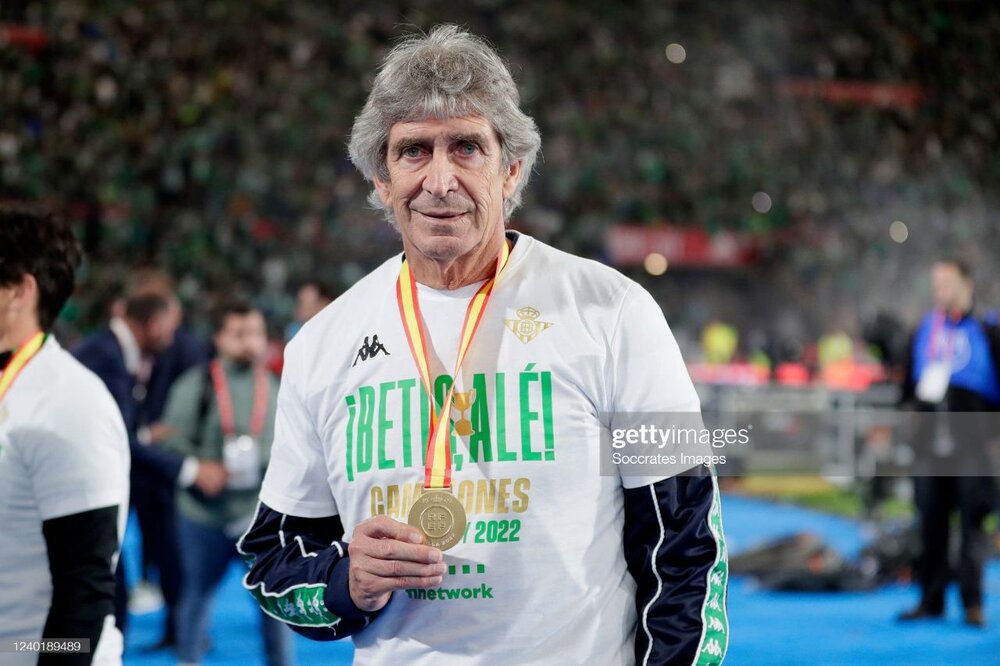 طعم شیرین قهرمانی در ۶۸ سالگی/عکس طعم شیرین قهرمانی در ۶۸ سالگی/عکس