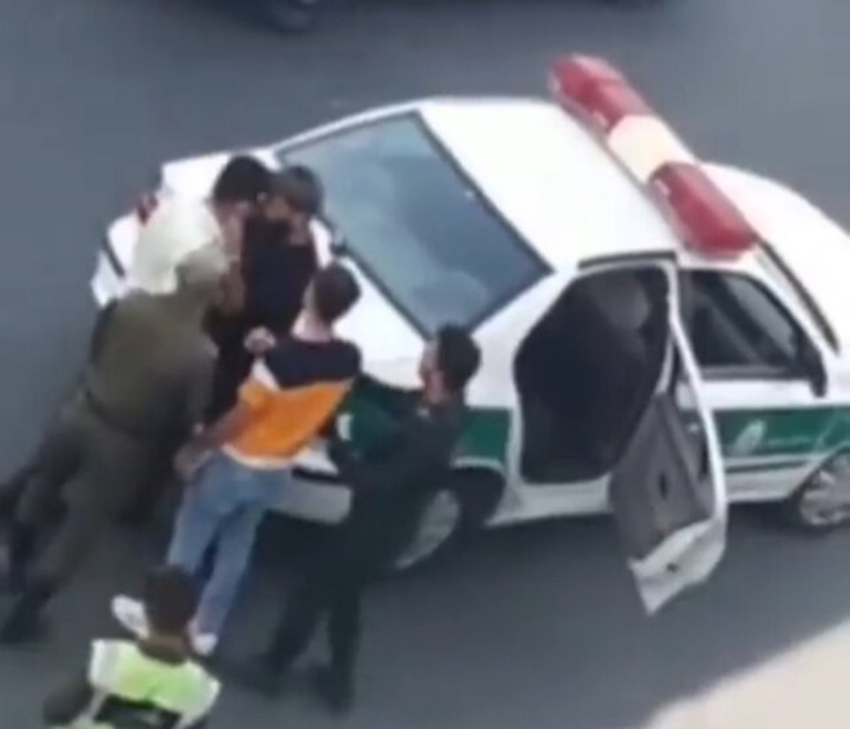 ضرب و شتم شدید یک شهروند توسط پلیس در شهریار/ صدور دستور بررسی