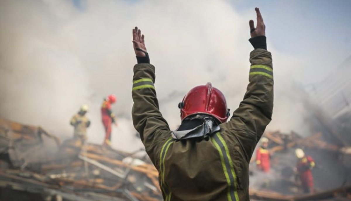 جزئیات اعزام آتش‌نشانان پلاسکو از تهران به آبادان