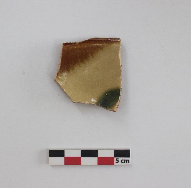 عکس| کشف سفال‌های منحصربه‌فرد از بندر سیراف