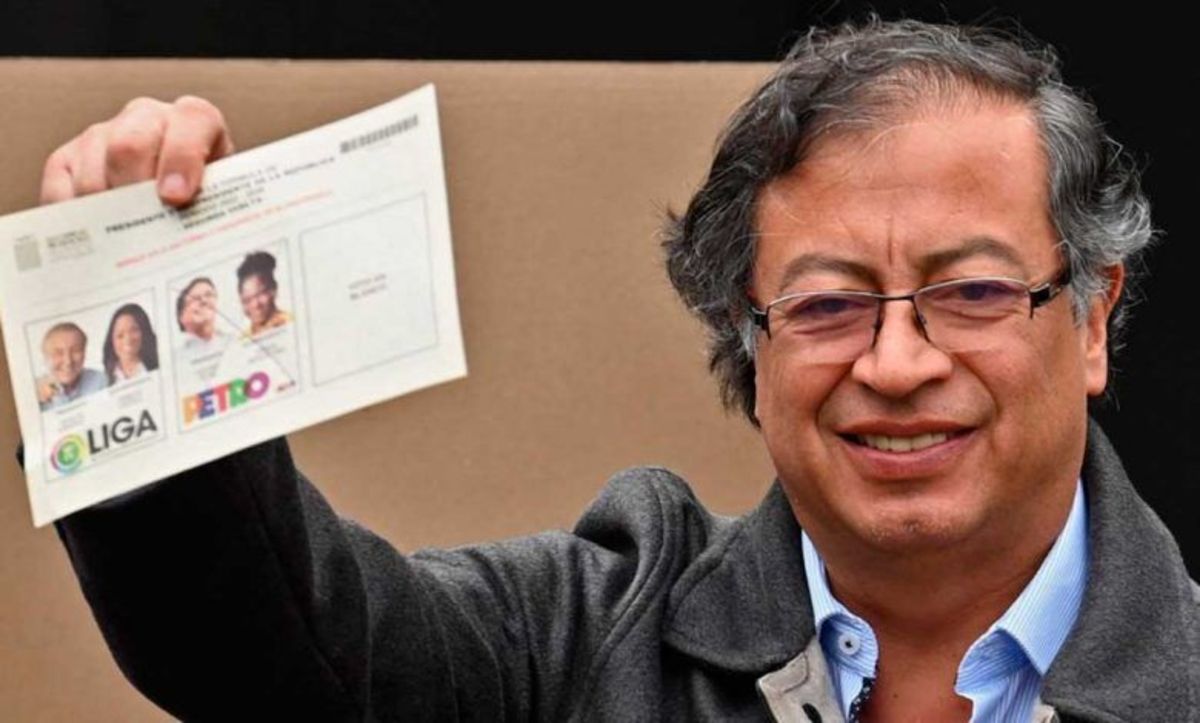 برای نخستین‌بار در تاریخ کلمبیا؛ اپوزیسیون چپ‌گرا و چریک‌ سابق در پیروز انتخابات شد