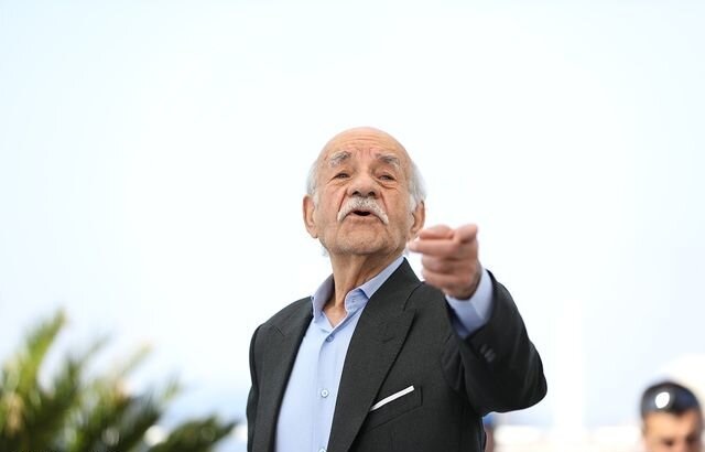 فیلم| بازیگر دوست‌داشتنی فیلم برادران لیلا و شوخی‌هایش با عکاسان جشنواره کن