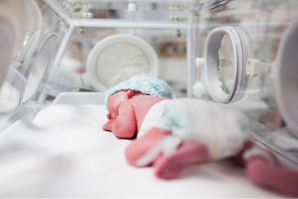 ابتلای نوزاد رها شده در زباله‌های نازی‌ آباد به عفونت‌ داخلی