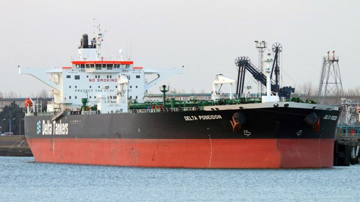 جزئیات توقیف ۲ نفتکش یونانی توسط ایران