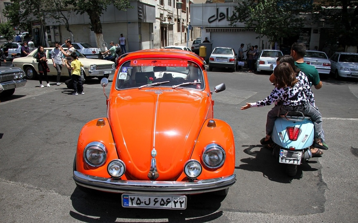 تصاویر| گردهمایی خودرو‌های کلاسیک تهران