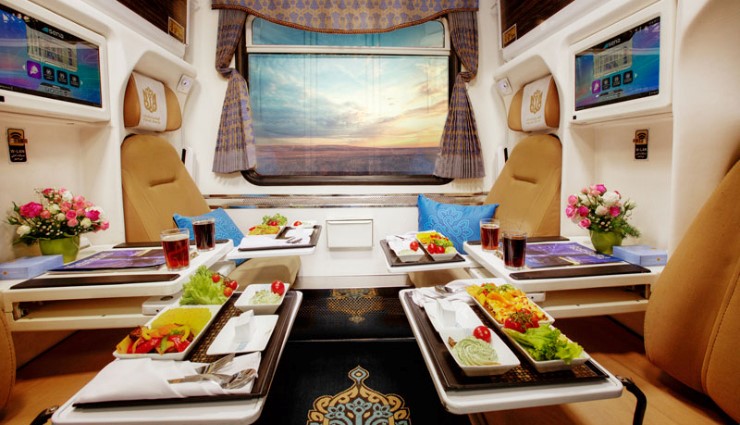 سفر ریلی لوکس