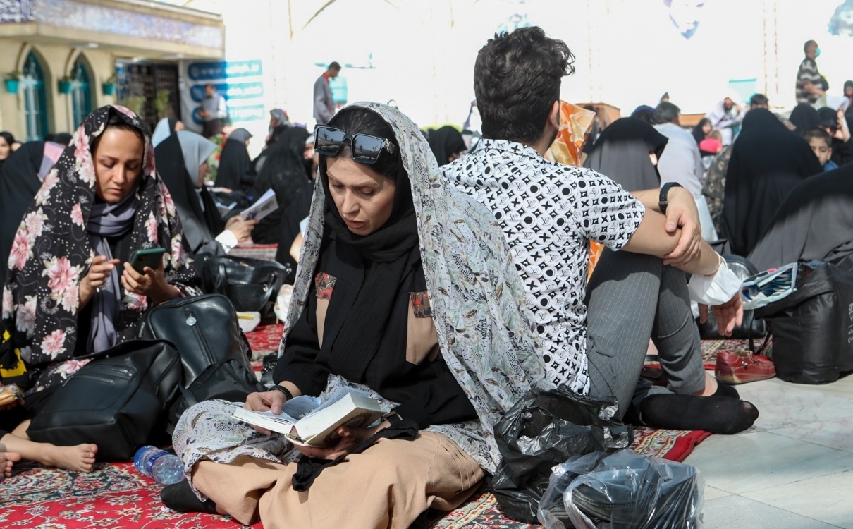 تصاویر| مراسم دعای عرفه در تهران