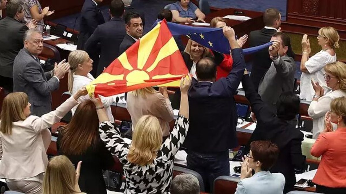 پایان مخالفت بلغارستان با پیوستن مقدونیه شمالی به اتحادیه اروپا