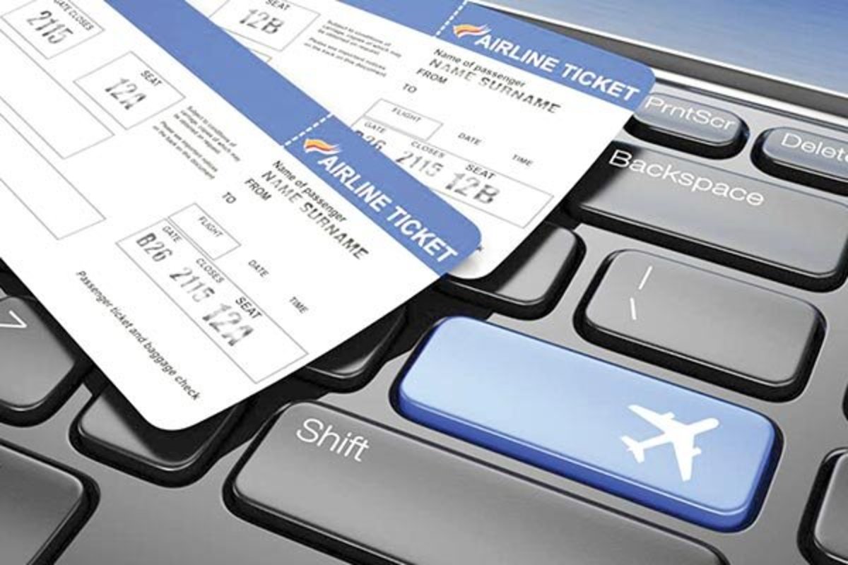 چرا نرخ بلیت هواپیما برای مسافران خارجی دلاری شد؟