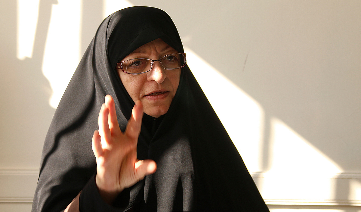 دختر شهید بهشتی: پدر مخالف اجبار در دین بودند