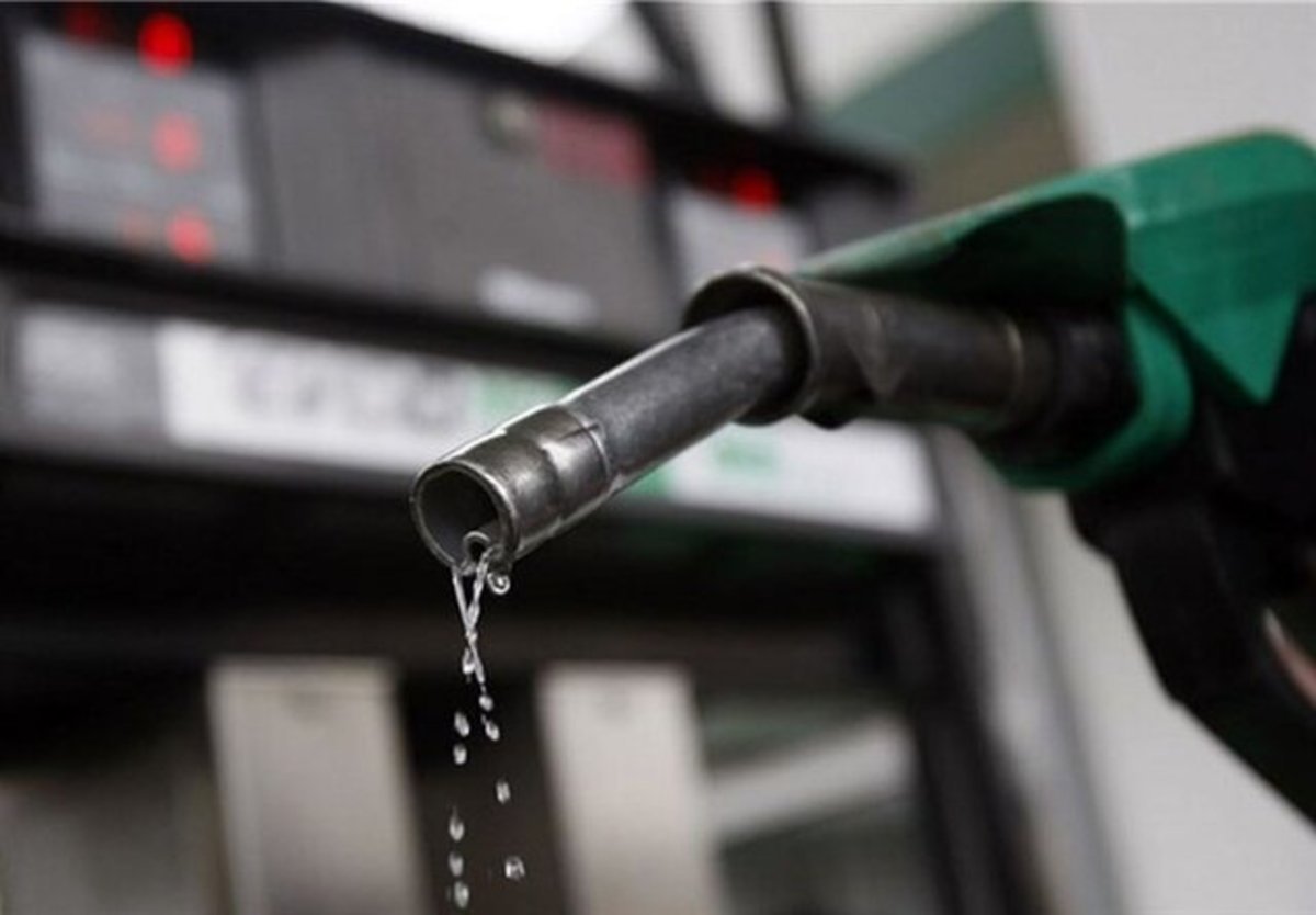 وزارت نفت: صادرات بنزین متوقف شد