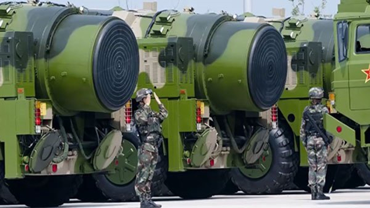 فیلم| انتقال موشک‌های بالستیک چین به استان فوجیان