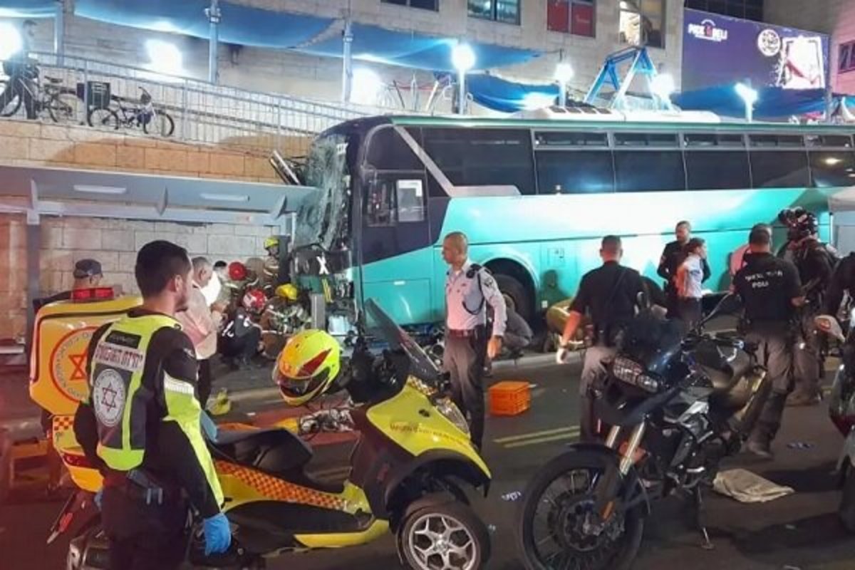 تصادف مرگبار اتوبوس در اسرائیل با حداقل ۳ کشته