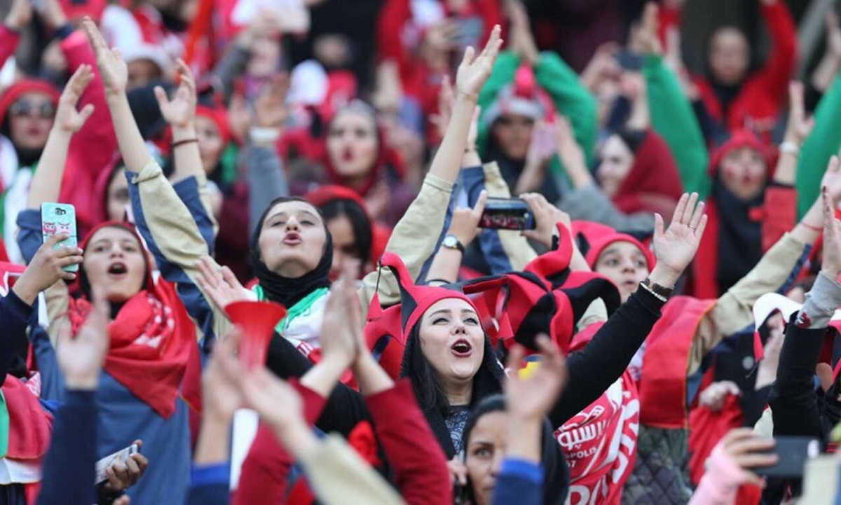 نامه فیفا درباره حضور زنان در ورزشگاه، لیگ را بدون تماشاگر کرد