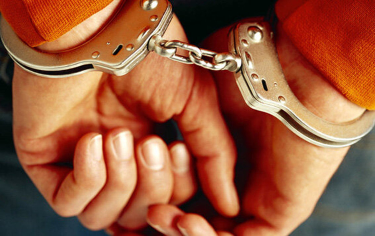 دستگیری سارق گردنبند قاپ با ۳۰ فقره سرقت