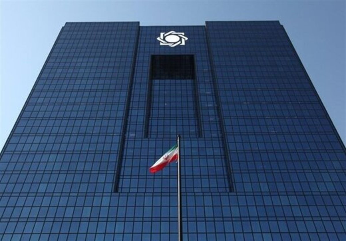 هشدار ۵ رییس کل اسبق بانک مرکزی به قالیباف درباره طرح جدید بانکداری