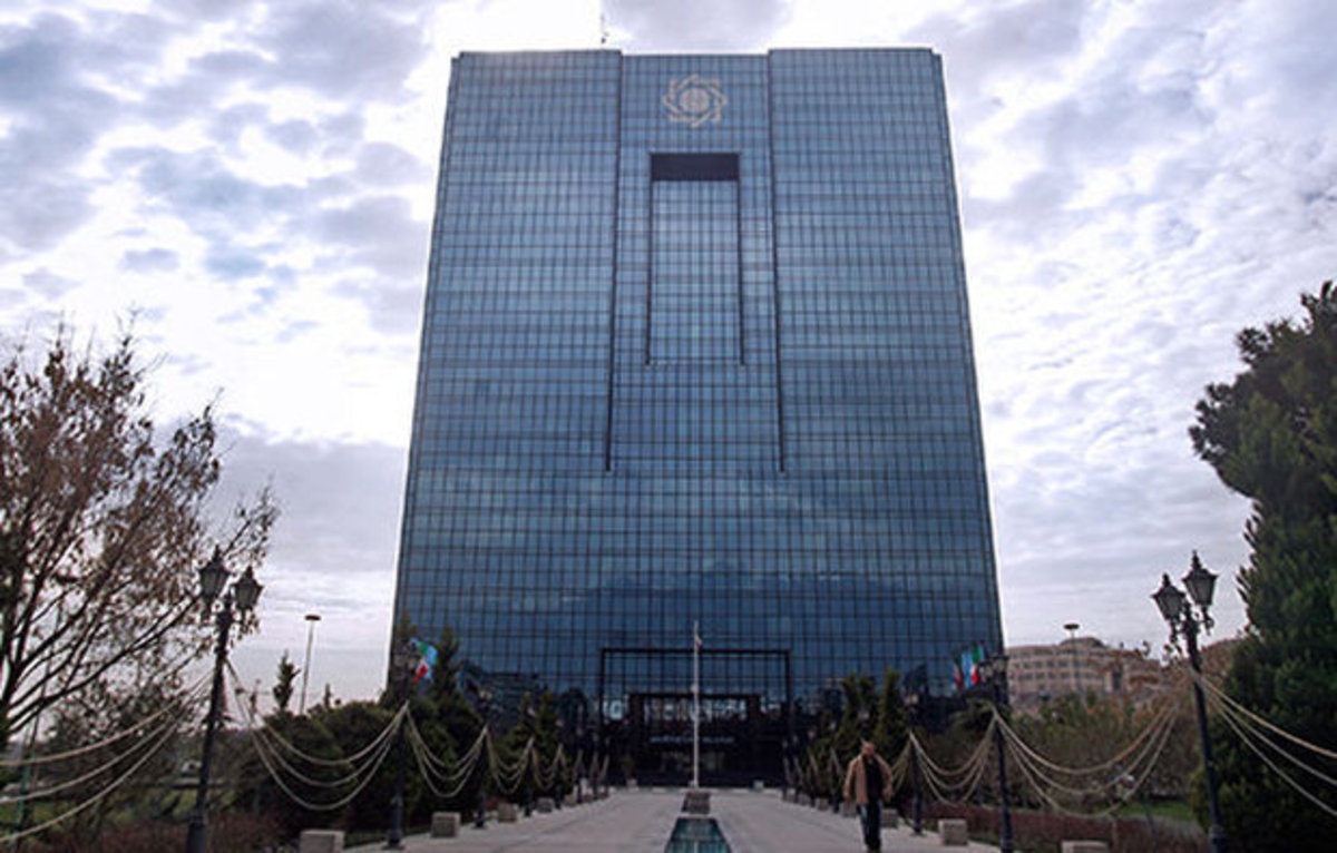 نامه اعتراض بانکی‌ها به قالیباف/ طرح بانکداری متوقف شود