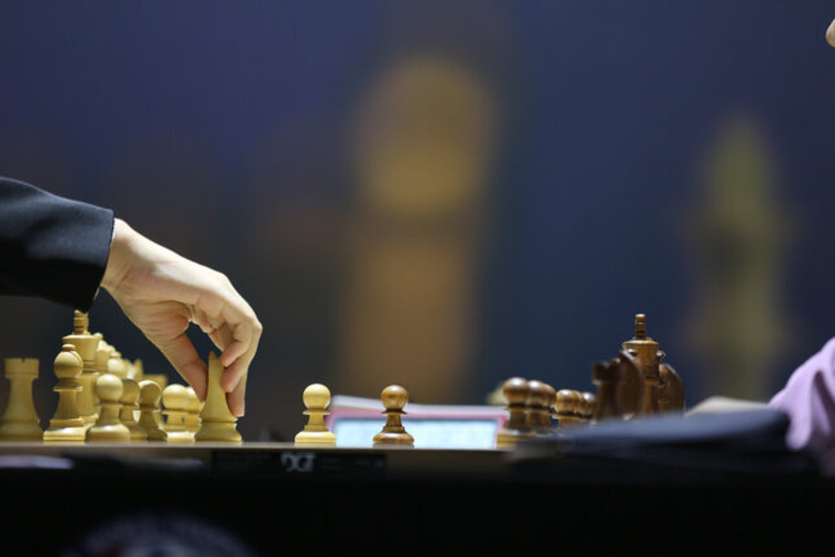 عجیب، اما واقعی؛ کاپیتانی تیم ملی شطرنج زنان ایران توسط یک آقا!