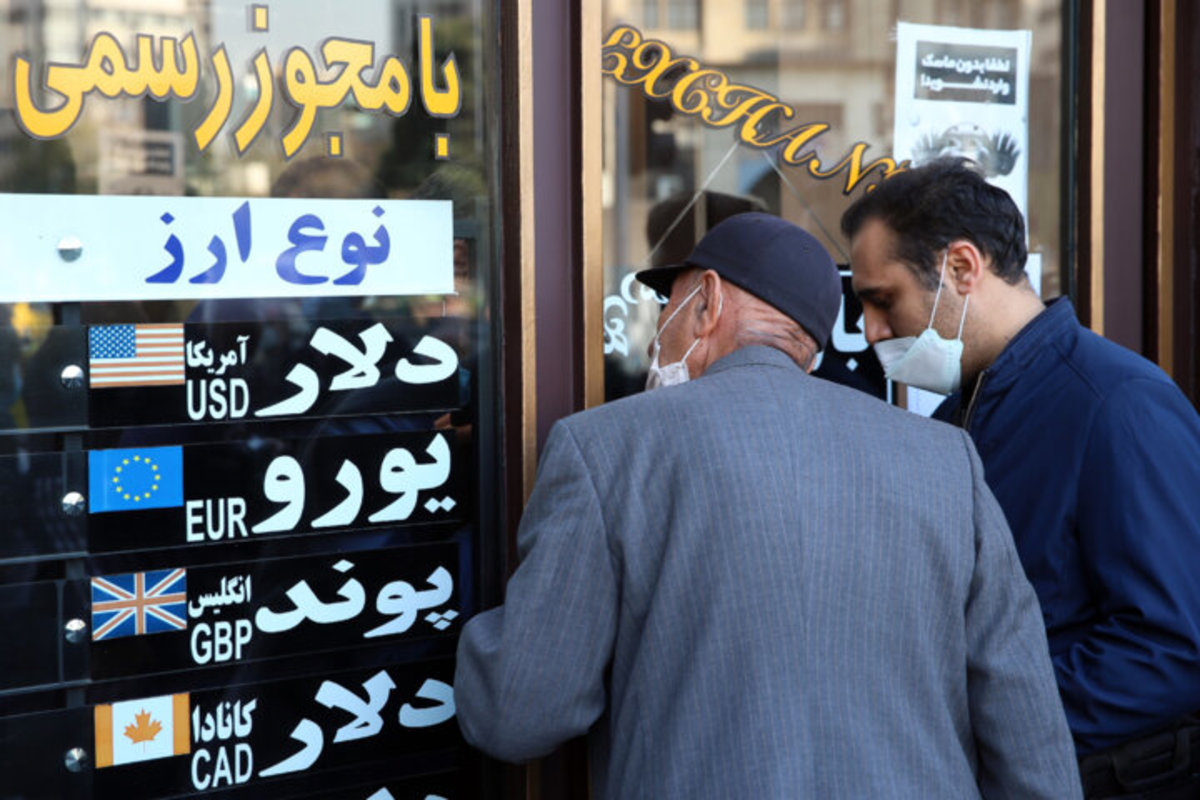 سردار رحیمی: مبدع برخورد با معاملات فردایی ارز، پلیس بوده