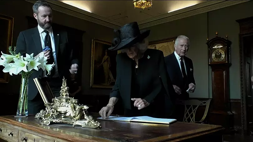 پادشاه بریتانیا از کوره در رفت؛ «دیگر نمیتوانم این افتضاح را تحمل کنم» پادشاه بریتانیا از کوره در رفت؛ «دیگر نمیتوانم این افتضاح را تحمل کنم»