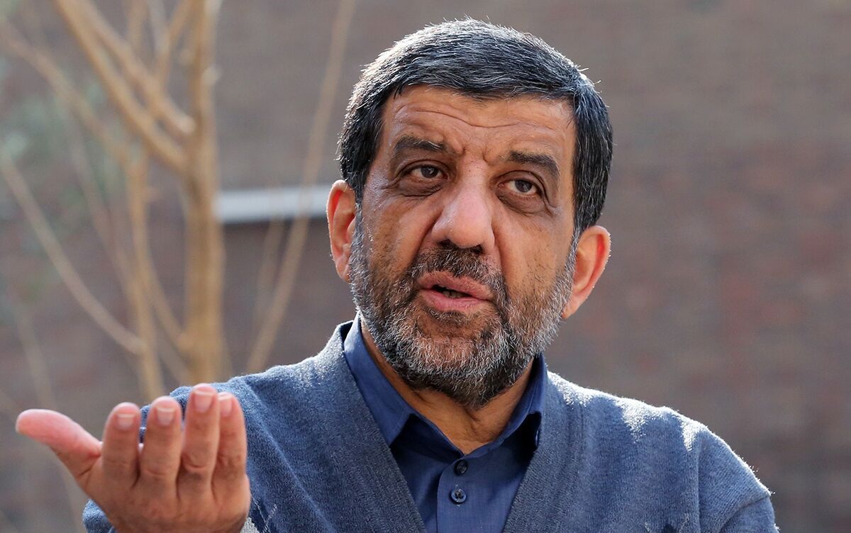 واکنش ضرغامی به «کشیدن پیپ» و «چلمن سیزدهم»!