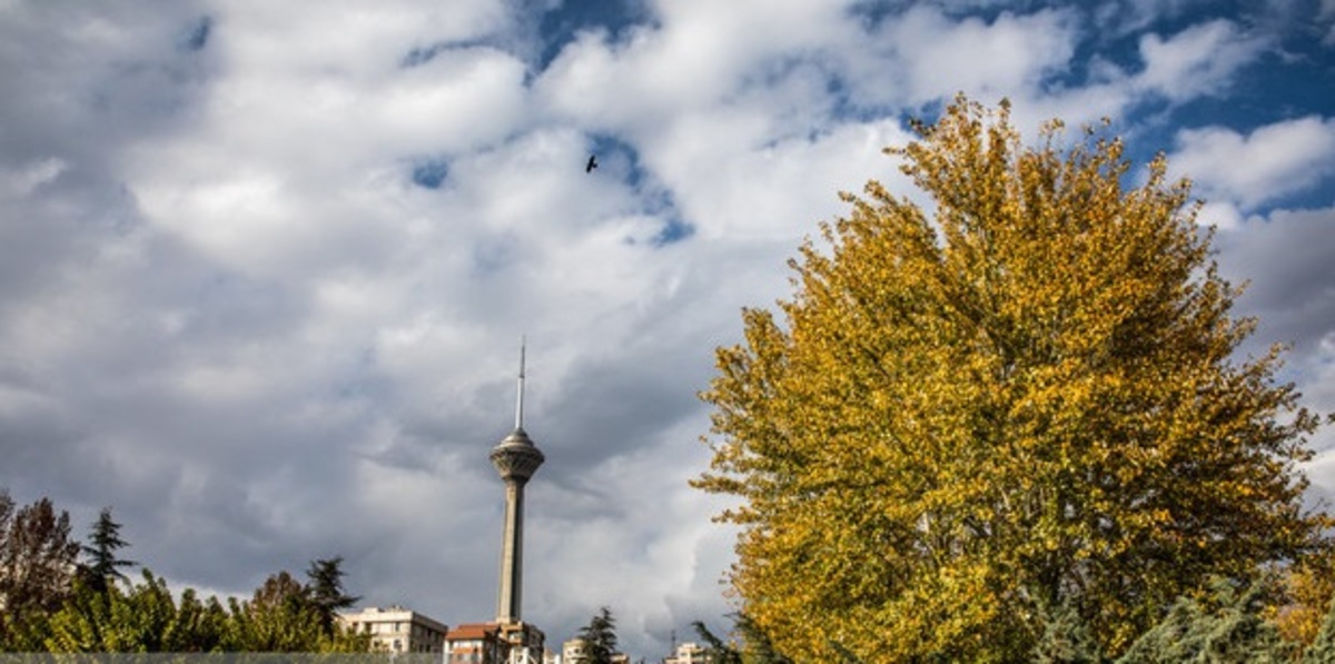 افزایش نسبی دمای تهران/ خیزش گرد و خاک در نیمه جنوبی استان