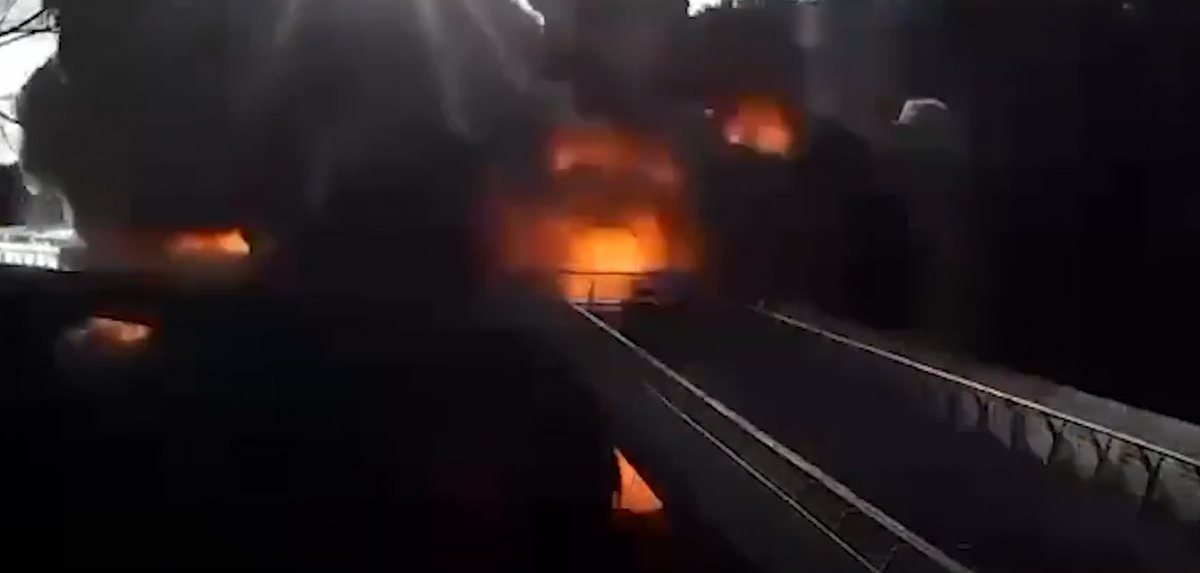 فیلم| پل «کلیچکو» در کی‌یف پایتخت اوکراین منفجر شد